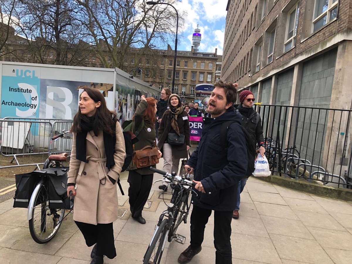 On the March to end the #GenderPayGap with that <a href="/dogussimsek/">Doğuş Şimşek</a> back on the megaphone #UCUstrikesback #FourFights