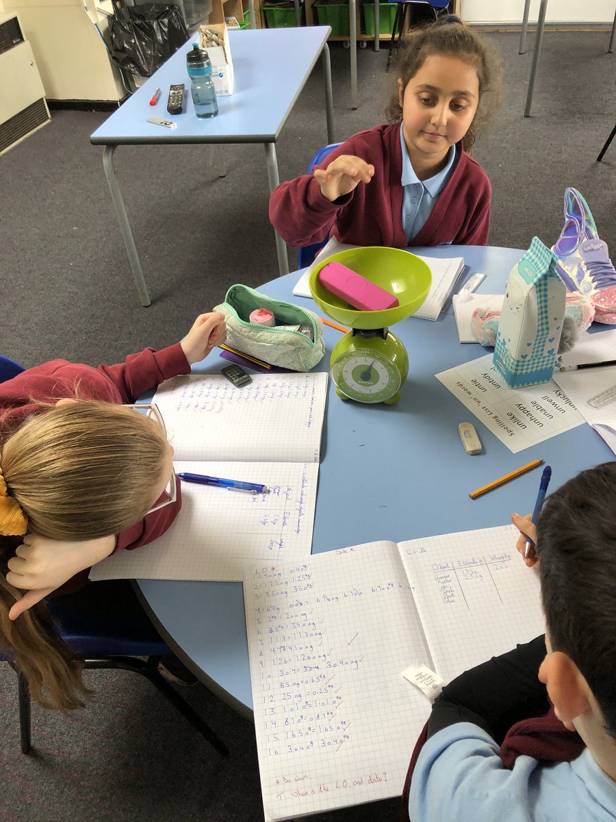 Plasyfelin's tweet photo. Year 5 have been honing their estimating and measuring skills this morning #plapmaths #plapc9 #plapc10 https://t.co/tjYFabvjVZ