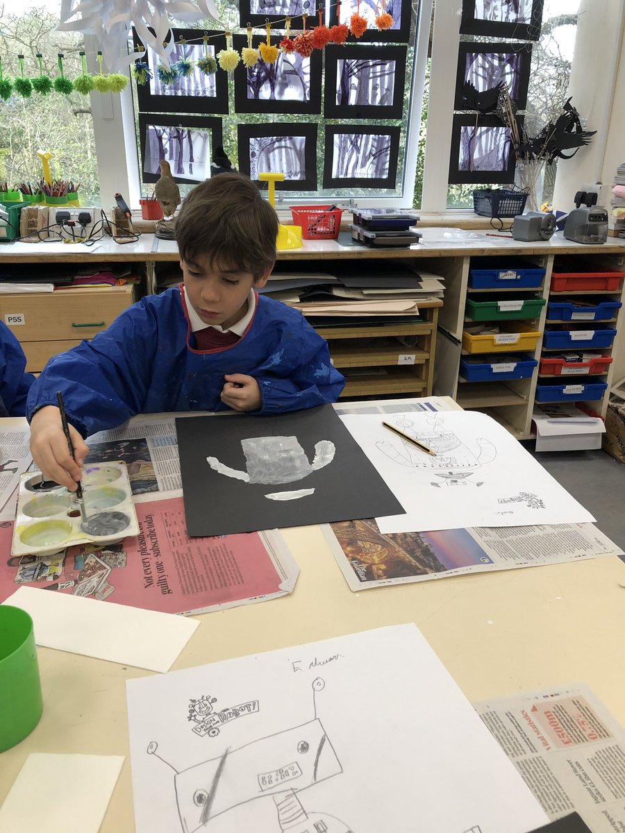 StColumbasLPrep's tweet photo. #SCCPrep2 showing they can draw and paint robots using geometric shapes. Focussing on mixing to make shades of grey and adding detail. #SCCArt https://t.co/rYaaQHH0vl