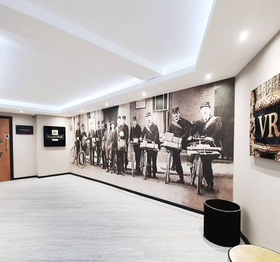MailboxSPT's tweet photo. Take a look at the amazing artwork displayed on our walls in the communal areas! We love this shot thanks @nudgepoint @wallsaucecom! #ArtWork #interiordesign #Stockport #Themailbox https://t.co/qYFfpDh3Kw