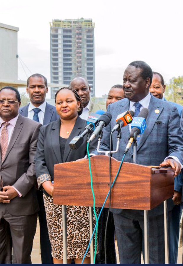 MwiretuStarGal's tweet photo. Best political  corruption laundry in town (CAPITAL HILL) Doby akiwa baba mwenyewe #OdmMwoshoMmoja @ahmednasirlaw https://t.co/xbnlQJa4h0