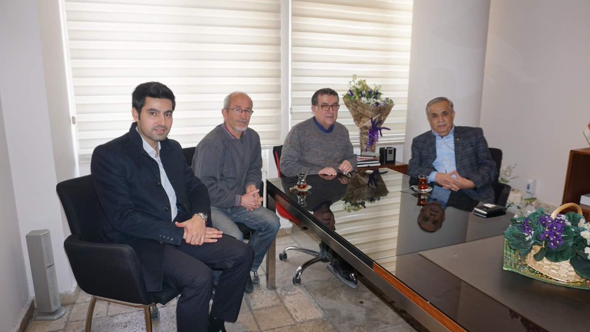 21. Dönem Denizli Milletvekili Sayın Beyhan Arslan, Denizli Gazeteciler Cemiyeti Başkanı Muhammet Karaçay  ve yönetimini ziyaret etti. Nazik ziyaretleri için kendilerine teşekkür ederiz.