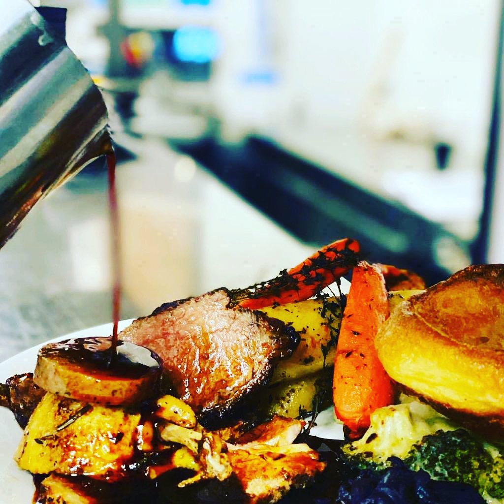 Camdeneye's tweet photo. Special offer for MOTHERS DAY! 😍😍🤗🤗Book a table via our website https://t.co/1AsTMCWfK3 for lunch on Mothers Day and all receive a Free glass of Prosecco! 🥂🥂🥂 The Best Sunday Roasts in Camden from noon until gone #mothersday #camdeneye #camdentown #bestlocalspub  #localpub https://t.co/9VA2a6OB1j