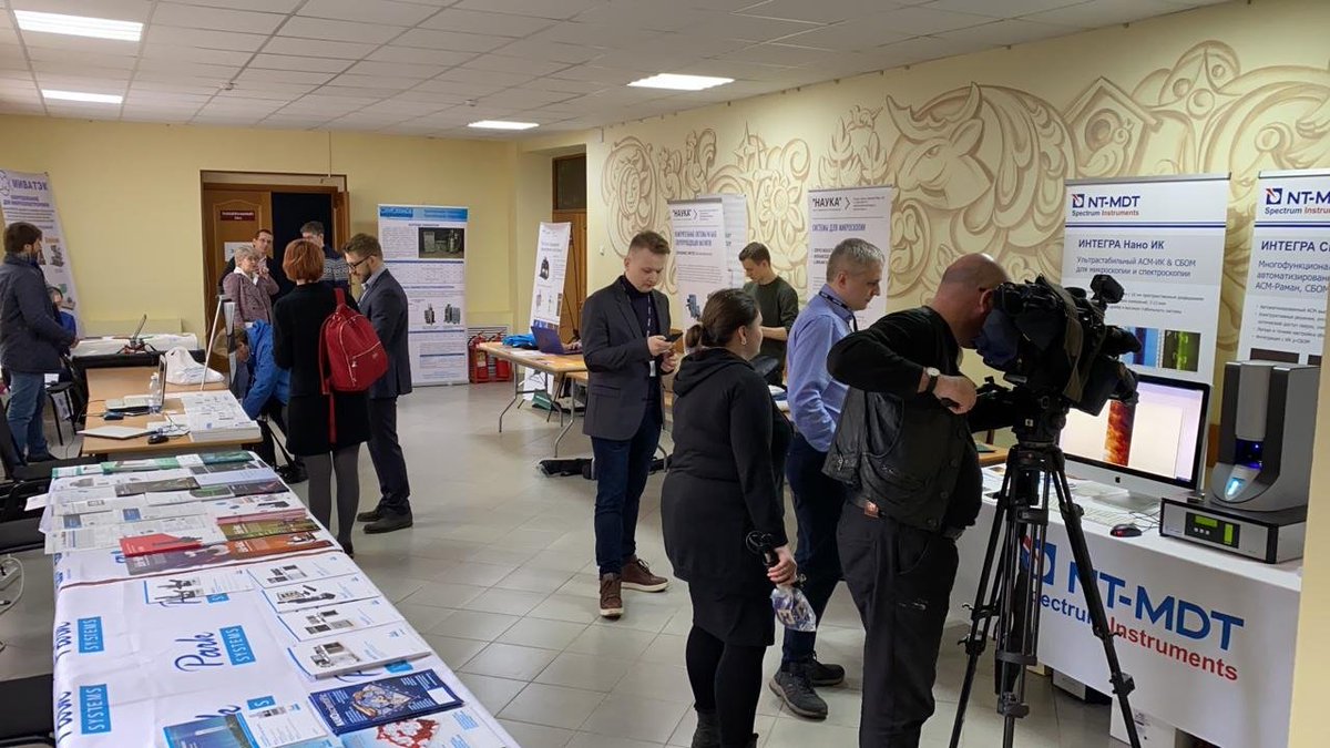 VladimirKotoff's tweet photo. Running the show at #Nanosymp ! #NTMDT #AFM #scanningprobe #microscopy #microscope #RAMAN #spectroscopy #atomicforcemicroscopy #Nanophysics #Nanoelectronics #nanoscience #ssnom #nanoIR #nanotechnology https://t.co/LR6K0OINyt https://t.co/hXCA7sorZ9