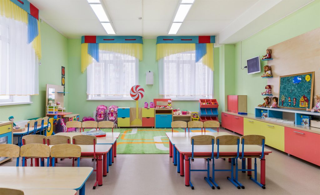 lednxt's tweet image. ...The lighting should also score points in terms of cost efficiency and ecological aspects. It represents a considerable proportion of the electricity consumed (as much as 70%) in schools. 

#LEDNXTlighting #LightForSchool #Ecofriendly #Longlifetime #Eyesafe #FreeMercury