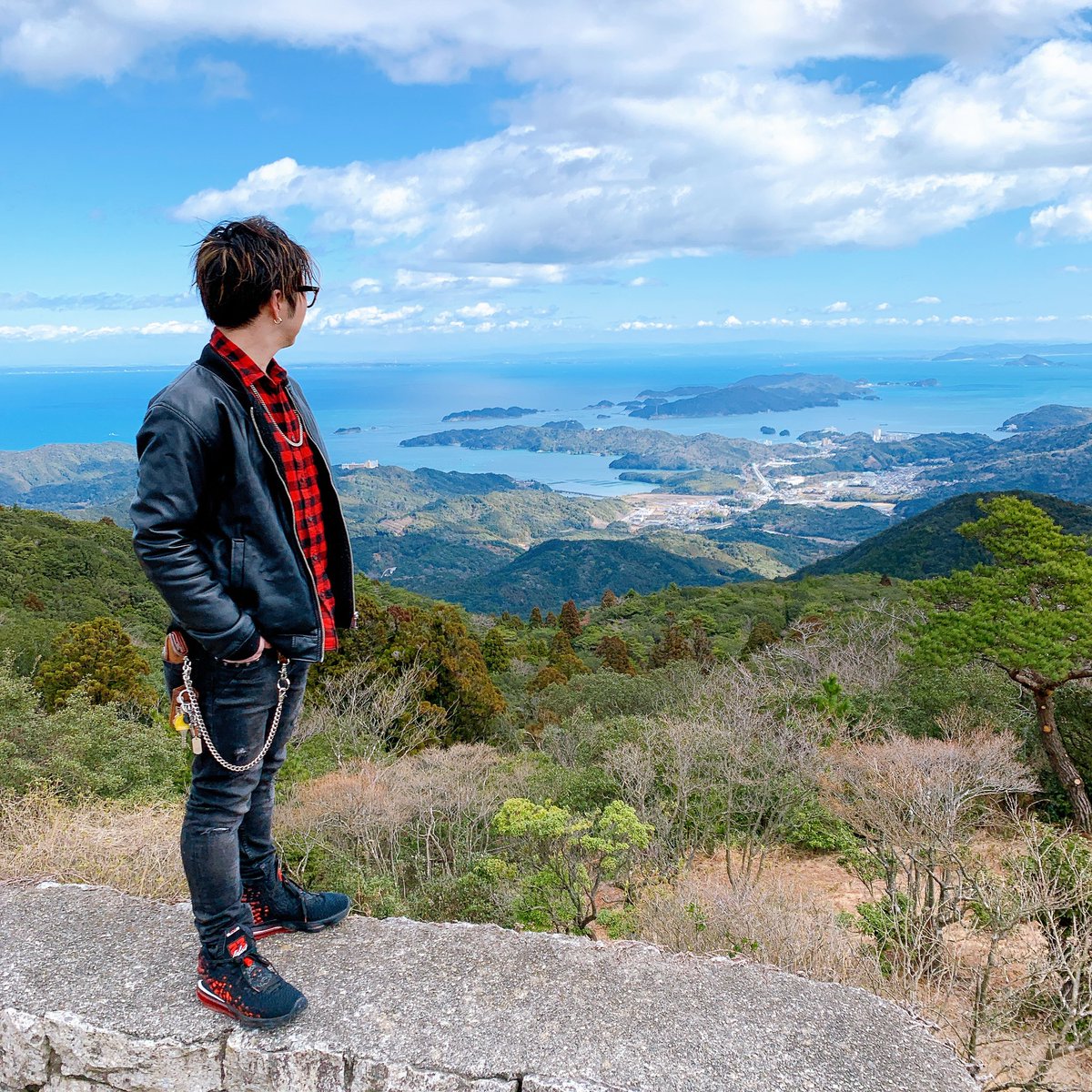 ryuto010908's tweet photo. 伊勢楽しかった。

コロナに負けるな。
みんなハッピー♡ https://t.co/sLRaL6Gr7Y