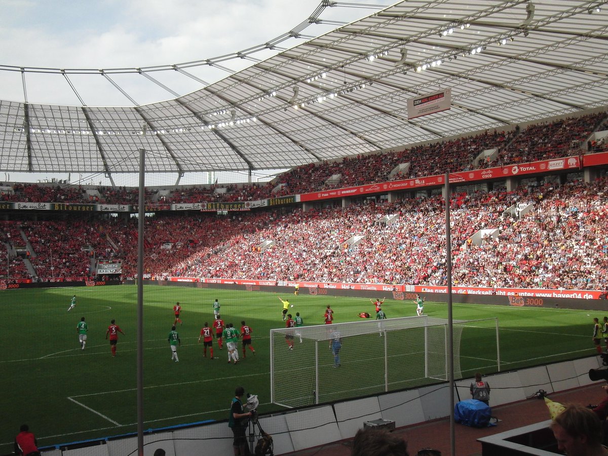 ticket08dotcom's tweet photo. 1:1 Halle spielt Remis gegen Ingolstadt und bleibt weiter einen Platz vor dem 1. Abstiegsplatz #FCI #HFC #HFCFCI @Schanzer @HallescherFC @ticket08dotcom    https://t.co/9bwd1EVWcO
https://t.co/Tm4H4rNGJV
https://t.co/NBsWu6EoZg
https://t.co/8ileZGx8Me https://t.co/aaOWQCvBWx https://t.co/1RB2POxbnc
