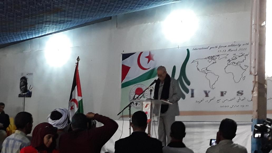EmbaCuba_Argel's tweet photo. #Cuba🇨🇺 presente en Foro Internacional de Jóvenes para la Solidaridad con el Sahara Occidental #IYFSWS. Presidente🇪🇭 Brahim Ghali inaugura foro y resalta valores y principios en favor independencia, justicia y paz de los +200 jóvenes participantes. https://t.co/qXHphkvTKu