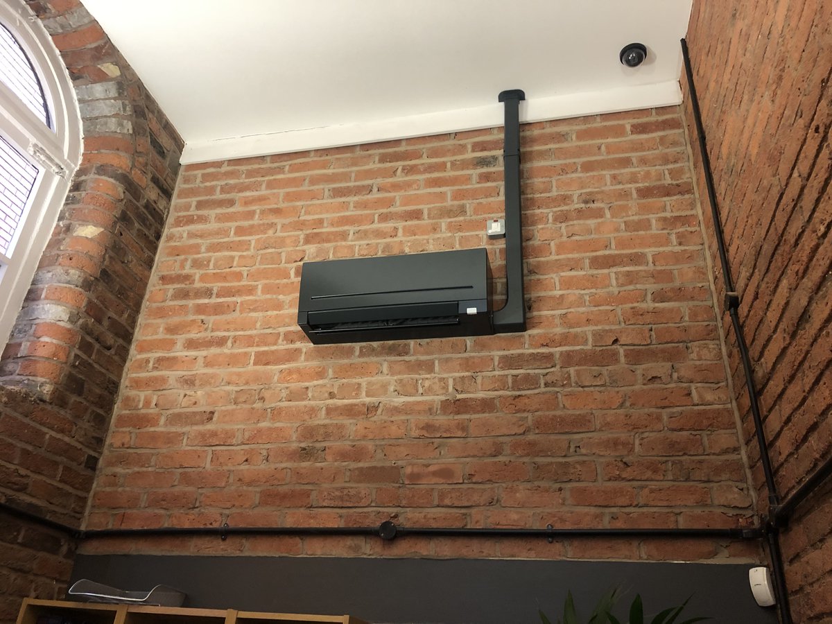 DerbyAirCon's tweet photo. Black Mitsubishi Electric MSZ-AP35 3.5kW R32 Wall Mounted air conditioning system #nottinghamairconditioning https://t.co/ZupGqjGyM8