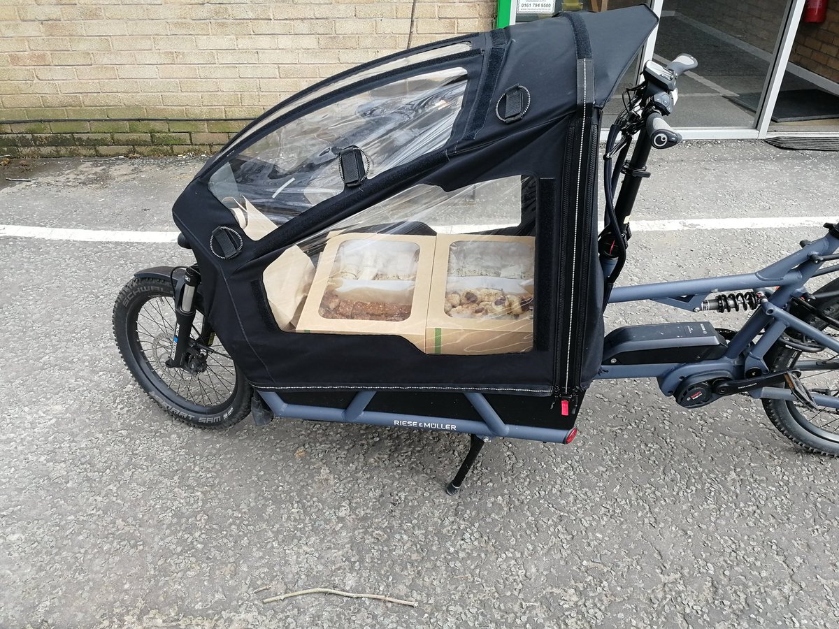 LastMileManc's tweet photo. Did you know that @EighthDayVeg does catering? Yes you guest it right we deliver it for them. You too can feast like @cloudwaterbrew is today and feel good about it. 😁
✅ #zeroCarbon 
✅ #Vegan
✅ #ethical
Any other box you'd like to tick ✅ https://t.co/oJYCmj5cNH