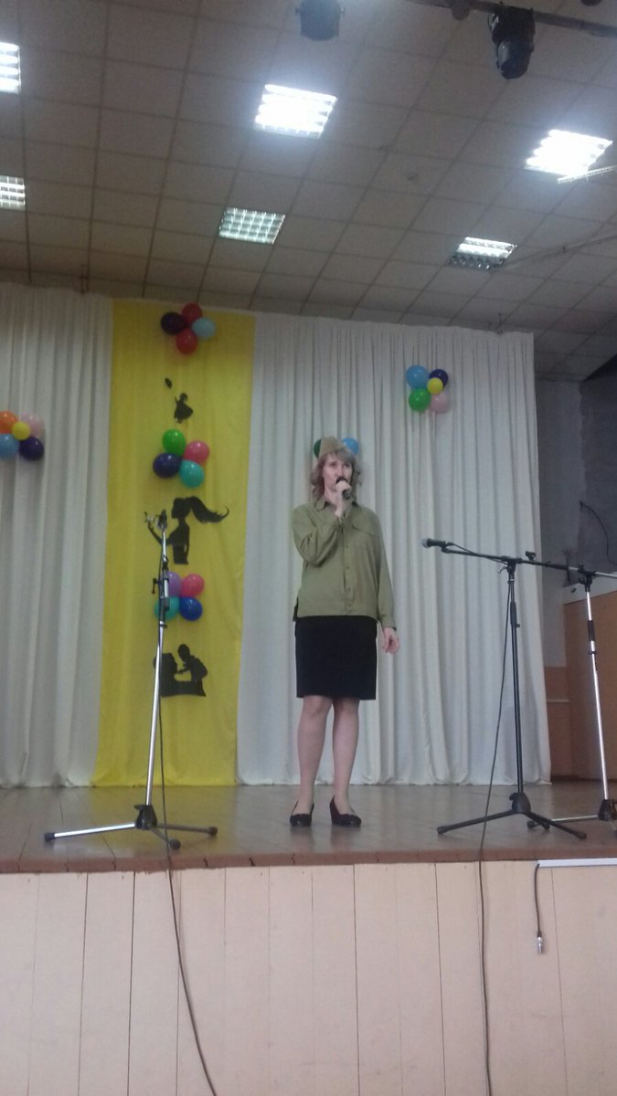 #75летпобедыВОВ
11марта в КДУ с.Елаур прошел районный фестиваль-смотр самодеятельного твор-ва "Навстречу победе!".В начале праздника глава администрации МО Елаурское сельское поселение РыжаковаН.К.и председатель совета ветеранов КельмекеевА.М.поздр-ли ветеранов и труженников тыла