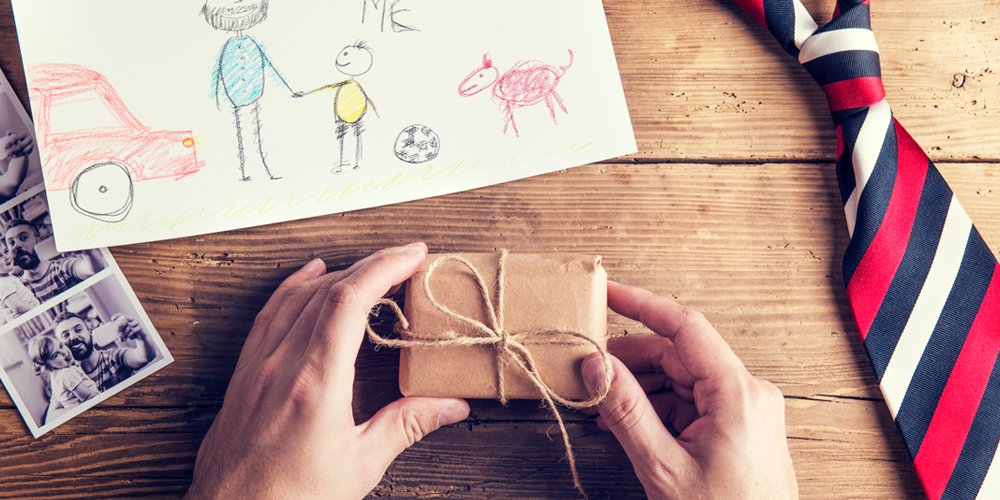 caviartis's tweet photo. ¡Nuevo post en el blog! ¿Necesitas ideas para regalos del #DíaDelPadre? Consulta todas nuestras recomendaciones y le sorprenderás con una experiencia #gourmet que le encantará. 
👉 https://t.co/5P0RTid6ZR
#FelizMiércoles #delicatessen #gastronomía #cocina #alimentación https://t.co/H0YCgrj9AL