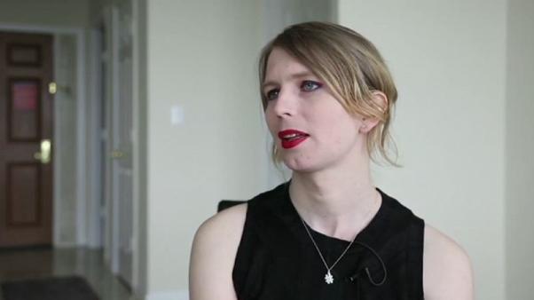 moniquejolie's tweet photo. Day 364 of #ChelseaManning being in jail for refusing to testify in front of the unconstitutional secret #WikiLeaks Grand Jury in Virginia.

#ChelseaResists #FreeChelseaManning ✨🦦❤️

Please donate to her legal fund: https://t.co/2DFm5BwSii https://t.co/ZpOD8b1hnB