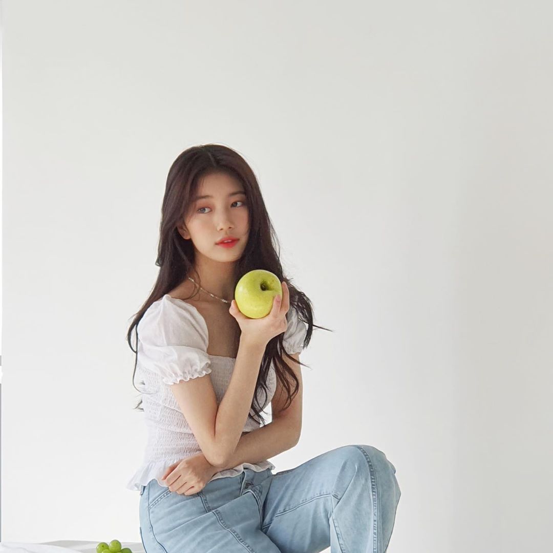 SIWOLAE_941010's tweet image. 200311 숲스타그램 업데이트

#수지 #SUZY #배수지 #BAESUZY #게스 #GUESS