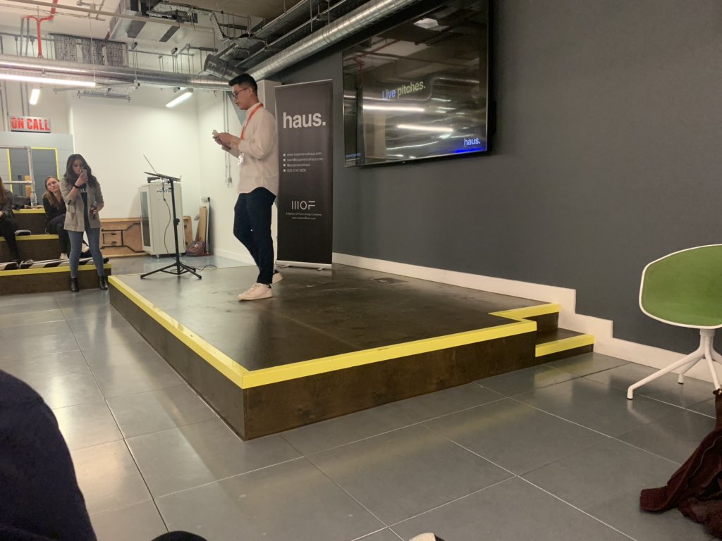 The Day has began with team <a href="/YENOLDHAM/">Yeno</a>  #LondonVenturecrawl <a href="/huckletree/">HUCKLETREE</a> #huckletreeshorditch #business #pitching #startups