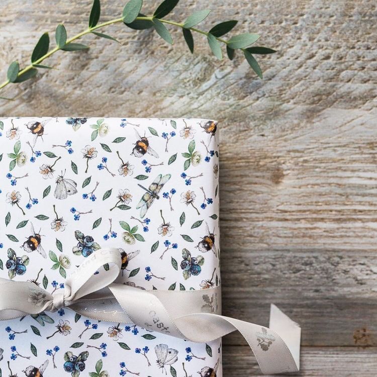 Burleys_Gifts's tweet photo. Here we go! Excited to reveal the beautiful new collection just launched by @TCrumpetDesigns 🌿 The beautiful National Trust ‘Explore &amp; Treasure’. Gorgeous new greetings card collections, home and… https://t.co/uu65DowO1Z… https://t.co/Ap0xU4ReMw