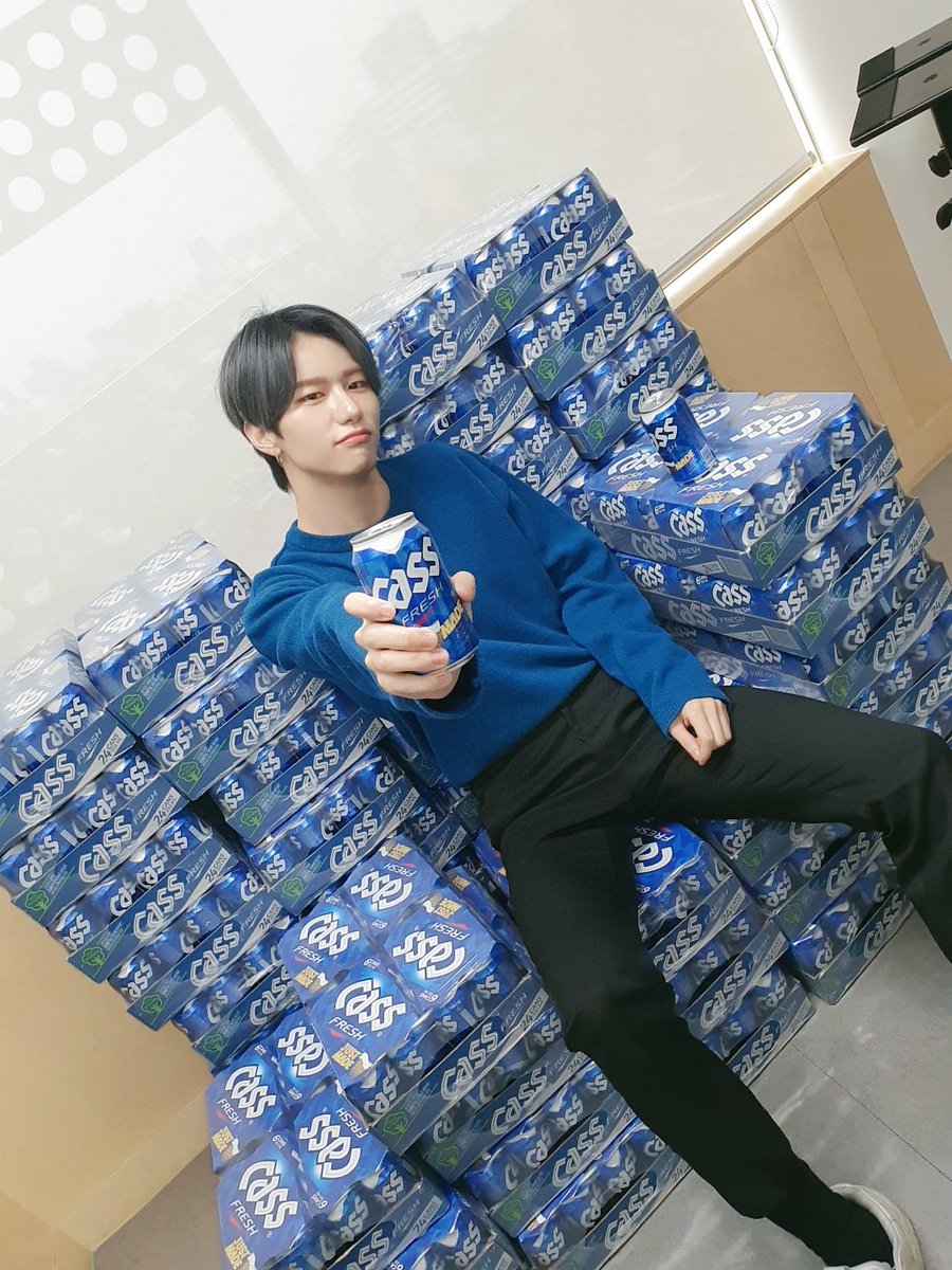 NewWorld_VICTON's tweet photo. [#승식 ]  짜잔!! 카스~~~응식 입니다!!
앨리스 그리고 카스 너무 너무 감사드려요!!ㅠ-ㅠ💙💛
@CASS_digital https://t.co/ydy5CeFzUB
