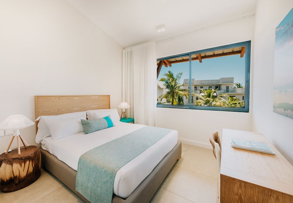 AzuriMauritius's tweet photo. The #showvilla is the pinnacle of refinement and elegance! Sprinkled with a #tropicaltouch, this residence is a replica of the future #villas of Ennéa.

Browse through the pictures for a sneak-peek! https://t.co/FuuFO6UUze