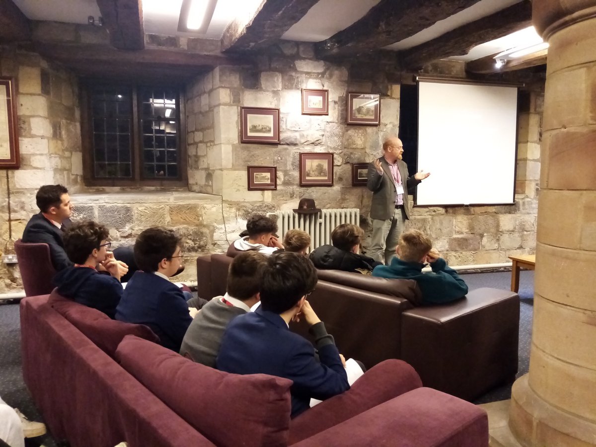 Great to have David Nieper Academy at Hampshire Society hearing from Plato expert Dr Mark Vernon of Oxford University: 'be more individual, know thyself and waken to truth, goodness and beauty'. <a href="/HMC_Org/">HMC (The Heads' Conference)</a> <a href="/ISC_schools/">Independent Schools Council</a> <a href="/ISC_Community/">Cat Davison</a> @neiperacademy <a href="/ReptonSchool/">Repton School</a>  #partnerships