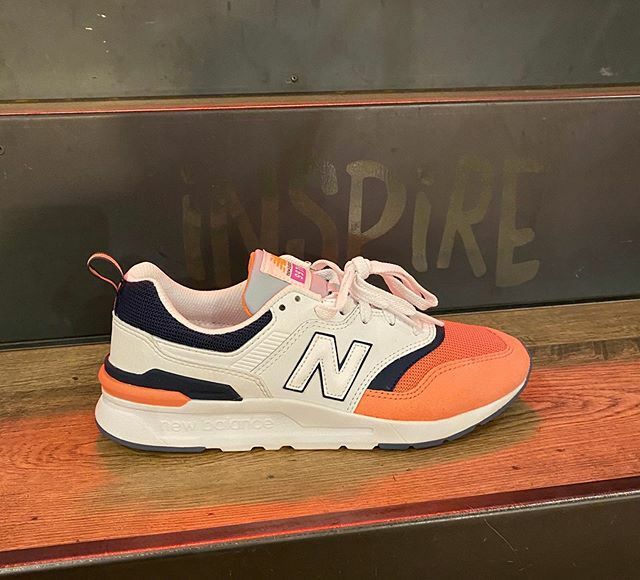 xtremevitoria's tweet photo. #NEWSEASON | ¿Qué tal una mañana de compras y hacerte con estas pedazo de New Balance? 🛍 ⠀
⠀
📲 Consúltanos por #Whatsapp 945 13 45 73 https://t.co/Yuh5k3HGCP https://t.co/HF12UP0xxk