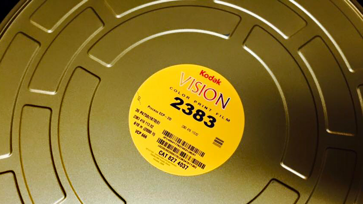 コダック映画用フィルム 映画用フィルムの現状 70mmプリントフィルム 過去１年間に販売量が400万フィートから700万フィートに増加しました 昨年制作された大作の数作品は65mmフィルムで撮影されています 35mmプリントフィルム 過去