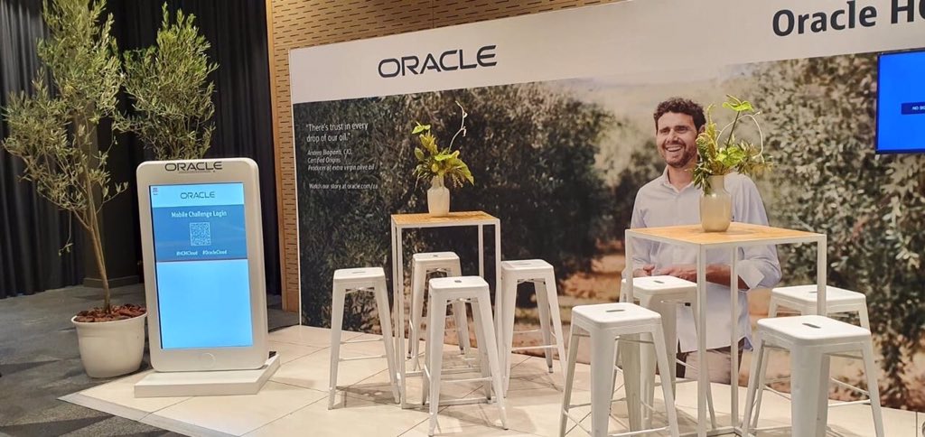 Mason_Company's tweet photo. HR Directors Conference at Century City Conference Centre, Cape Town.
The team produced an interactive content-driven exhibition stand which will ensure delegate interaction, generate leads and data capturing for our long-standing client Oracle - #OracleHR #HRDC2020 https://t.co/9qPOyUhgv5