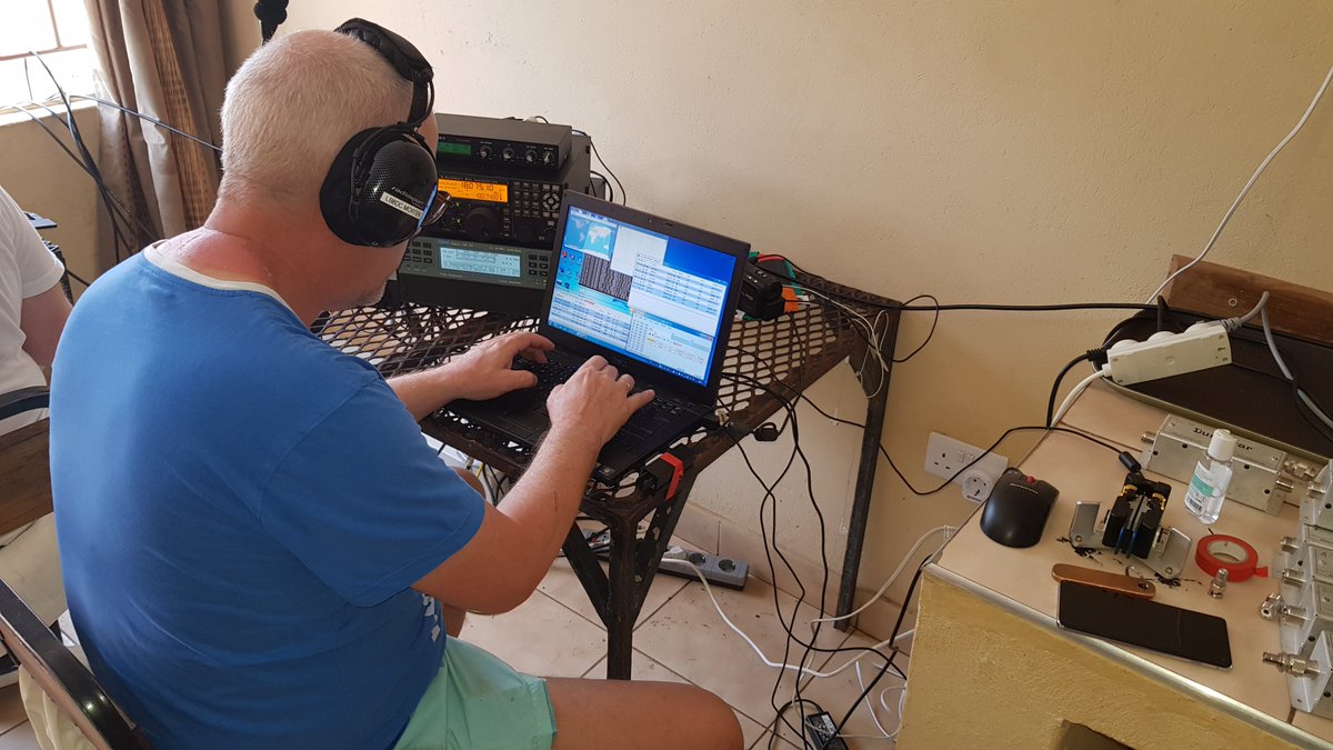 We just hit the #20k QSO mark at #9J2LA! 😁
Feel free to check your QSOs in our livelog at clublog.org/livestream/9j2…

As there is still a big demand on #SSB QSOs we will try to focus on this mode tomorrow (12.03.).

Hope to catch you later in the pileups 😁

#hamradio #DXPedition