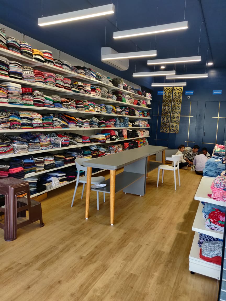 mdesign_manali's tweet photo. #WednesdayMotivation 
Here I completed another commercial site &amp; pics are given below:Just Casuals is a one stop shop of apparel for everyone in the family.Step in and get a wardrobe makeover with a range of high fashion clothes for men, women and kids.#Clothingstore #JustCasuals https://t.co/ZuVQaXUZFL
