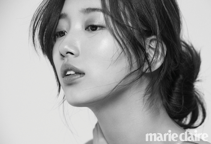 knot_archive's tweet image. 2019년 2월호 별책부록 
#배수지 #수지 #SUZY #BaeSuzy #裵秀智 #ペ・スジ #スジ #랑콤 #Lancôme 

ⓒ 마리끌레르 코리아 (Marie Claire Korea)
ⓒ 랑콤(Lancôme)