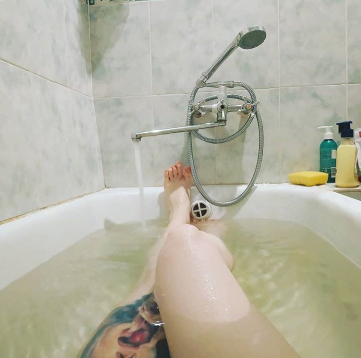 Saskiaa_hot's tweet photo. Soy muy sucia pero siempre estoy limpita, bañito para bajar ml calentura.
Quién se quiere bañar conmigo?
#ULTIMAHORA #PaQuererte #medidaseconomicas #sex #porn https://t.co/zzOLMDcJFO