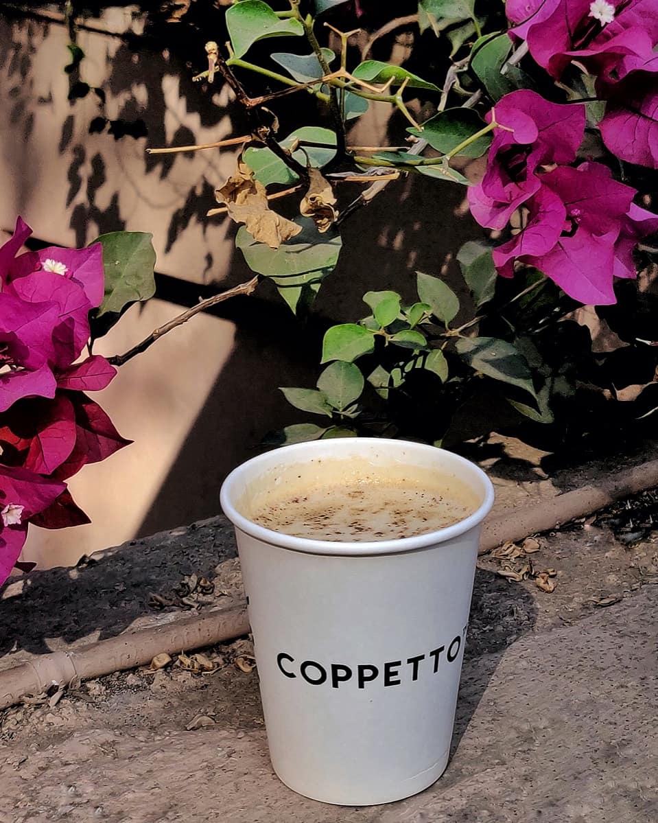 CoppettoGelato's tweet photo. A #coffee an hour keeps us from going sour!😉
.
.
.
#CoppettoArtisanGelato #Coppettoism #Gelato #Sorbet #PureVegetarian #NoArtificialFlavours
#NaturalIngredients #LifeTastesBetterWithGelato #Mumbai #SpreadingGelatoLove #CoffeeVibes #CoffeeLove #CoffeeTime https://t.co/BOASnYWsEx