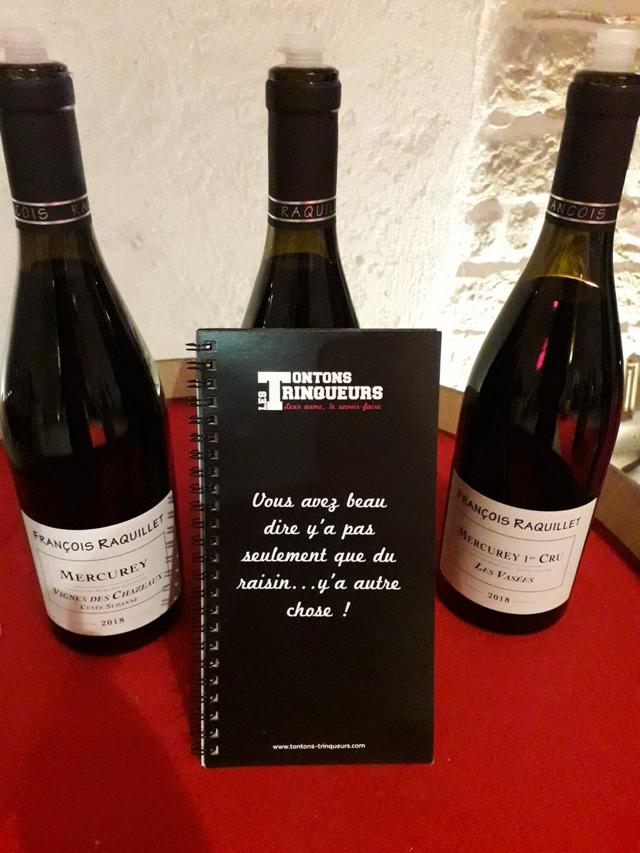 Raquillet_Vin's tweet photo. C'est parti pour la journée dégustation aux Tontons Trinqueurs @InfoTontons. 
Venez nous rencontrer pour déguster notre millésime 2018 !

#DomaineRaquillet #TontonsTrinqueurs #VinsdeBourgogne #Mercurey https://t.co/VzerGapBNb