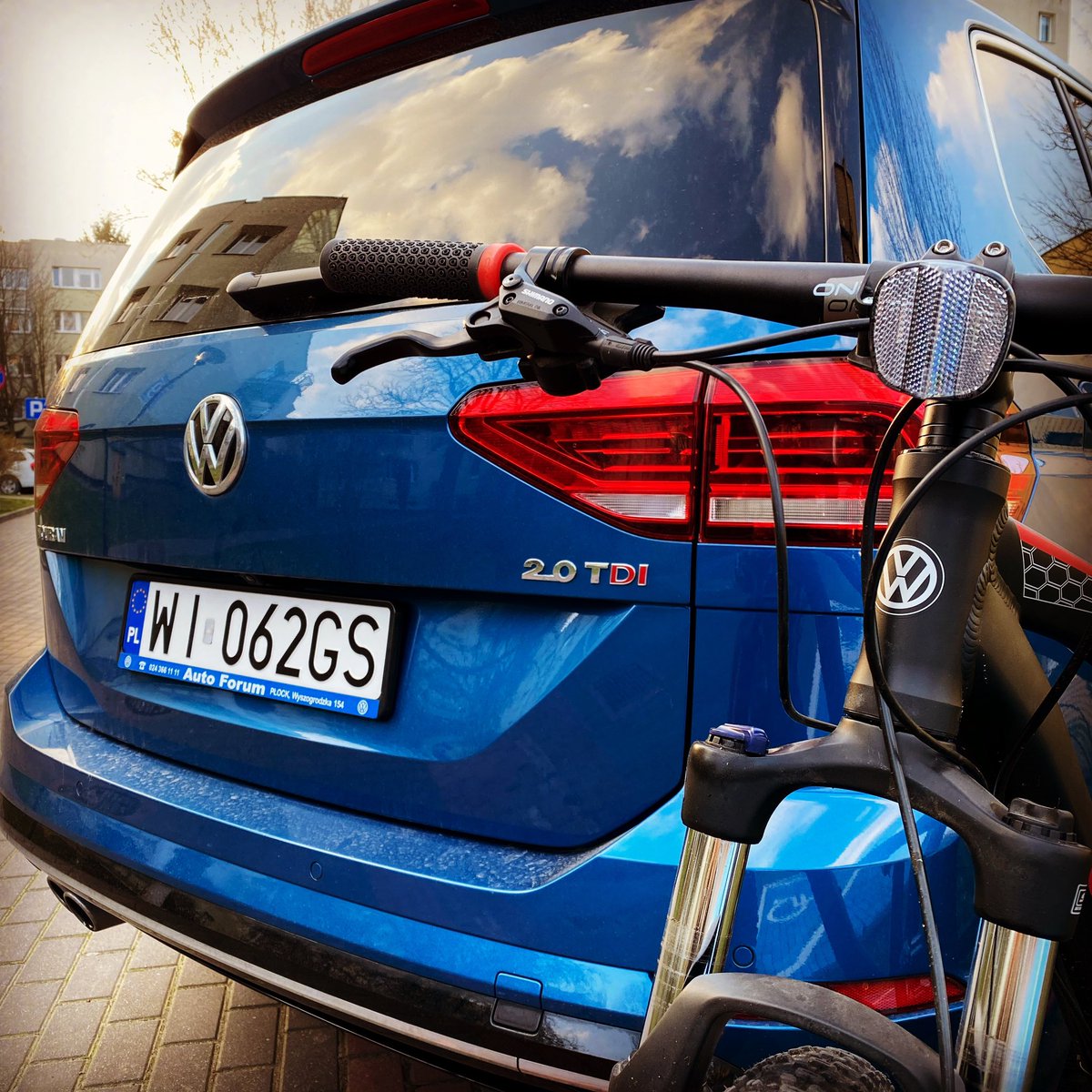 ChLiberator's tweet photo. Całe życie z Volkswagenem!!! #vwtouran #vwlover #vaglover #tdipower #vwfan 😂😂😂😂😂 https://t.co/u8BY1v2DuD