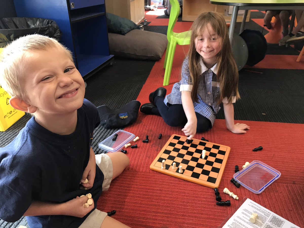vinmccarthy89's tweet photo. All smiles at Glengala Primary Chess Club today😀#GlengalaPROUD https://t.co/iyouAyRpVb