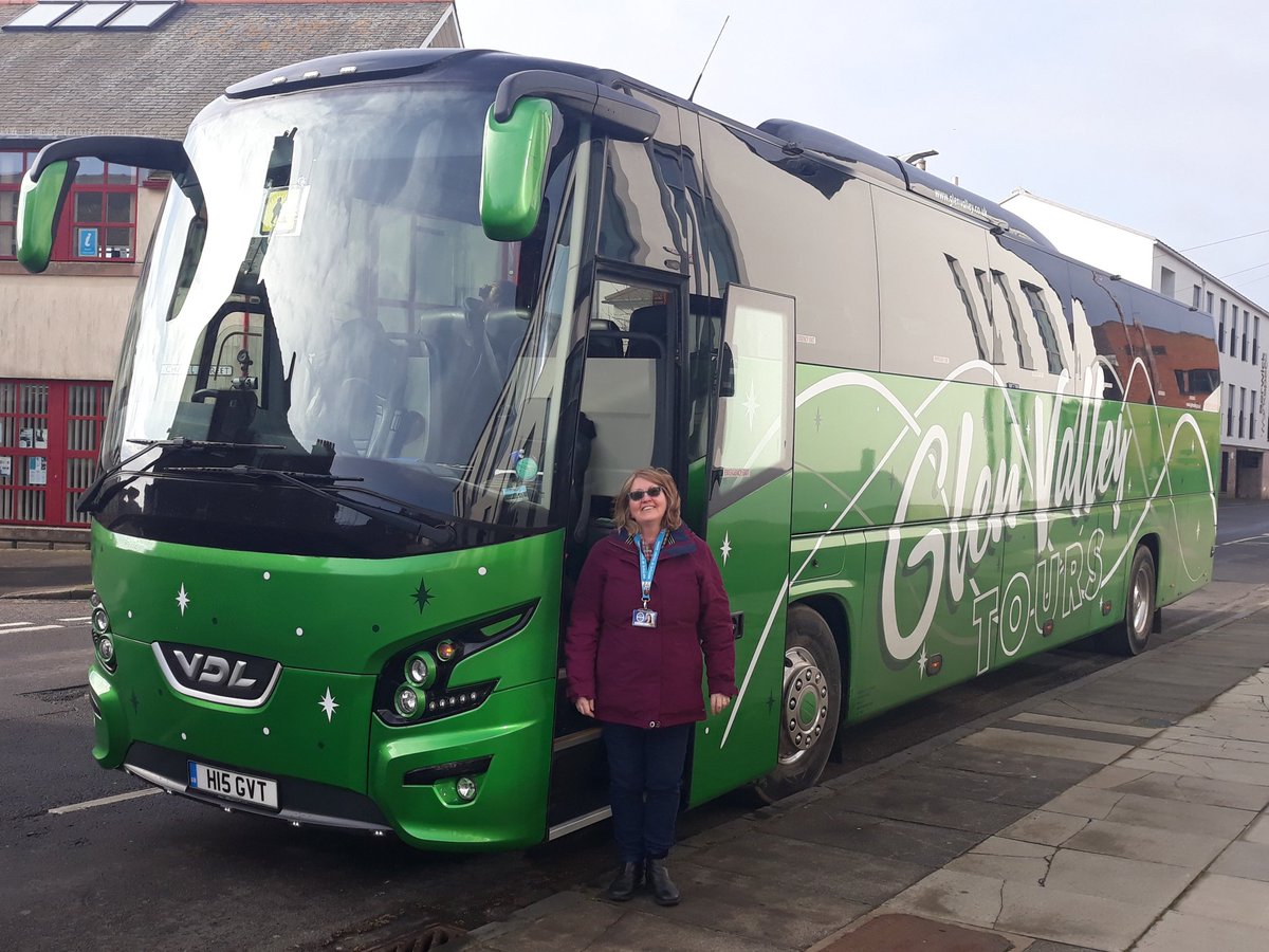 discovernland's tweet image. We're raring to go on today's 'Know Your Northumberland' course around #Berwick! Our fabulous, and slightly windswept, tour guide Laura is on hand to give us all the fascinating facts and figures  @TourGuideNorth @VisitBerwick @VisitNland