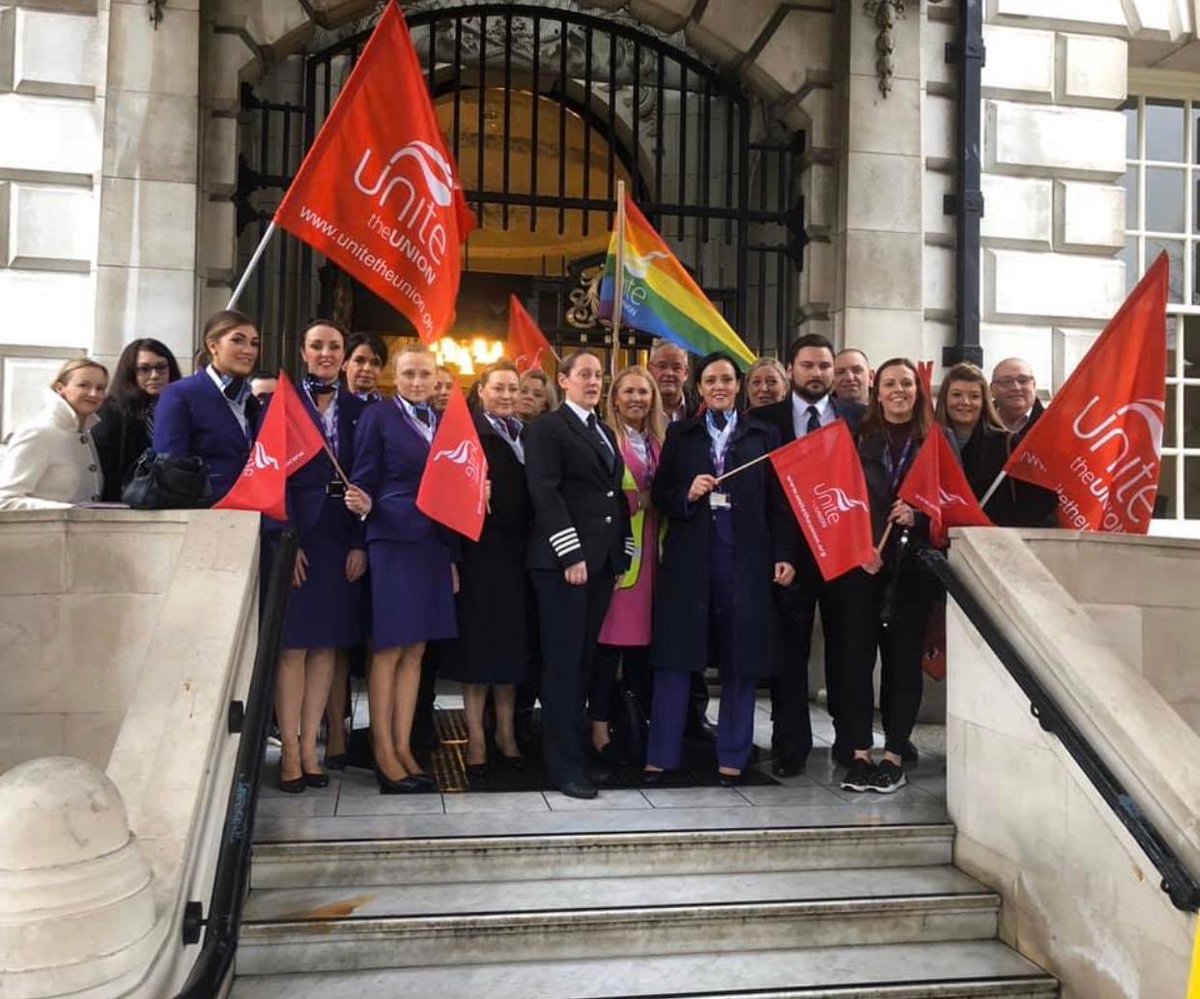 Dolly64493199's tweet photo. Support ex Flybe employees we want local jobs and NI connectivity Rally today Stormont 2.00pm #flybe #flybefamily https://t.co/WWbqQMltZX