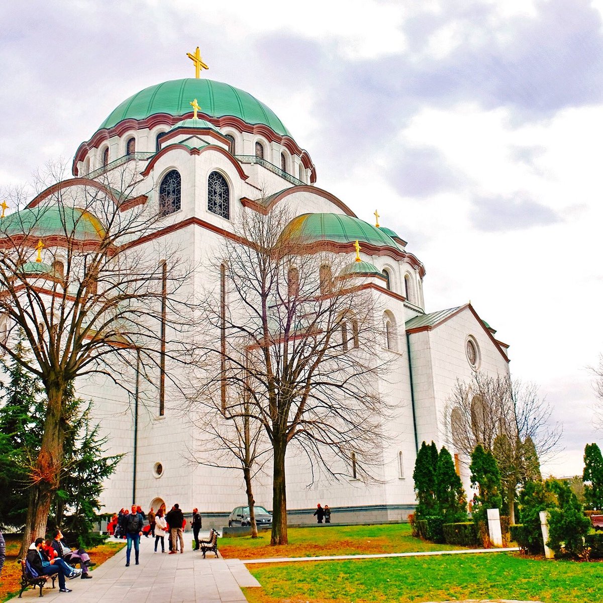 islanderstories's tweet photo. Saint Savva (#SvetiSava) in #Begrade, is the world's second largest Orthodox church. ⛪️ Its construction started in 1935, on the presumed location of St. Sava's grave and its design was largely inspired by Haghia Sophia in Constantinople. 🇷🇸 #Serbia https://t.co/wtFh3Z7k8e