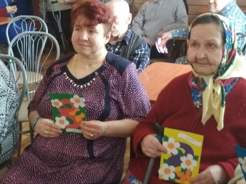 Olga80V's tweet photo. #mspno 6 марта женщины дома-интерната получили поздравления от мужчин: открытки, сделанные своими руками, сувениры и  тёплые пожелания. https://t.co/rrjGbM2Da7