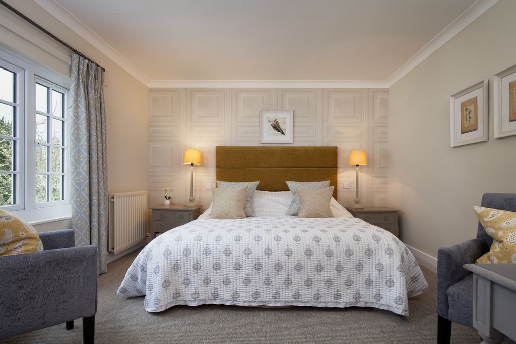 millenddevon's tweet image. Want to know more about East Okement
🛏️Spacious king size room
🛏️Newly refurbished
🛏️Located on 1st floor
🛏️Light, bright &amp;amp; peaceful room with views over the garden 
🛏️Generous sized bathroom, large bath with shower

Get in touch on info@millendhotel.com

#dartmoorhotel