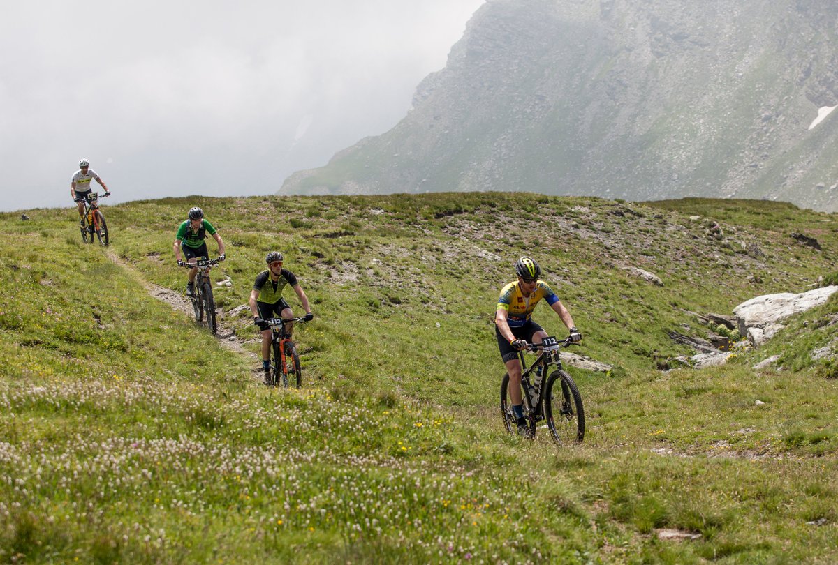 CablePress's tweet photo. Cada verano el #Piamonte se moviliza para acoger una prueba que ha puesto al territorio en el mapa del #MTB: la #IronBike. #Entracque y #Prali son algunas de las poblaciones que albergarán a los corredores.

Información: https://t.co/Ary1nmWURC

#cycling #italy #cablepress https://t.co/BV6YPCHxaM