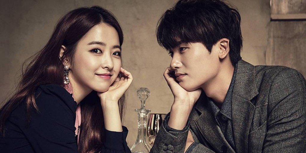 dorameiradiary's tweet photo. em entrevista Park Bo Young confessou que tinha crush por Park Hyung Sik antes deles atuarem juntos

a atriz confessou que conhecia todas as músicas do ZE:A (grupo que hyung sik debutou) e que seu coração acelerava toda vez que ele começava a cantar e dançar durante as gravações https://t.co/yBhQ9gLLZh