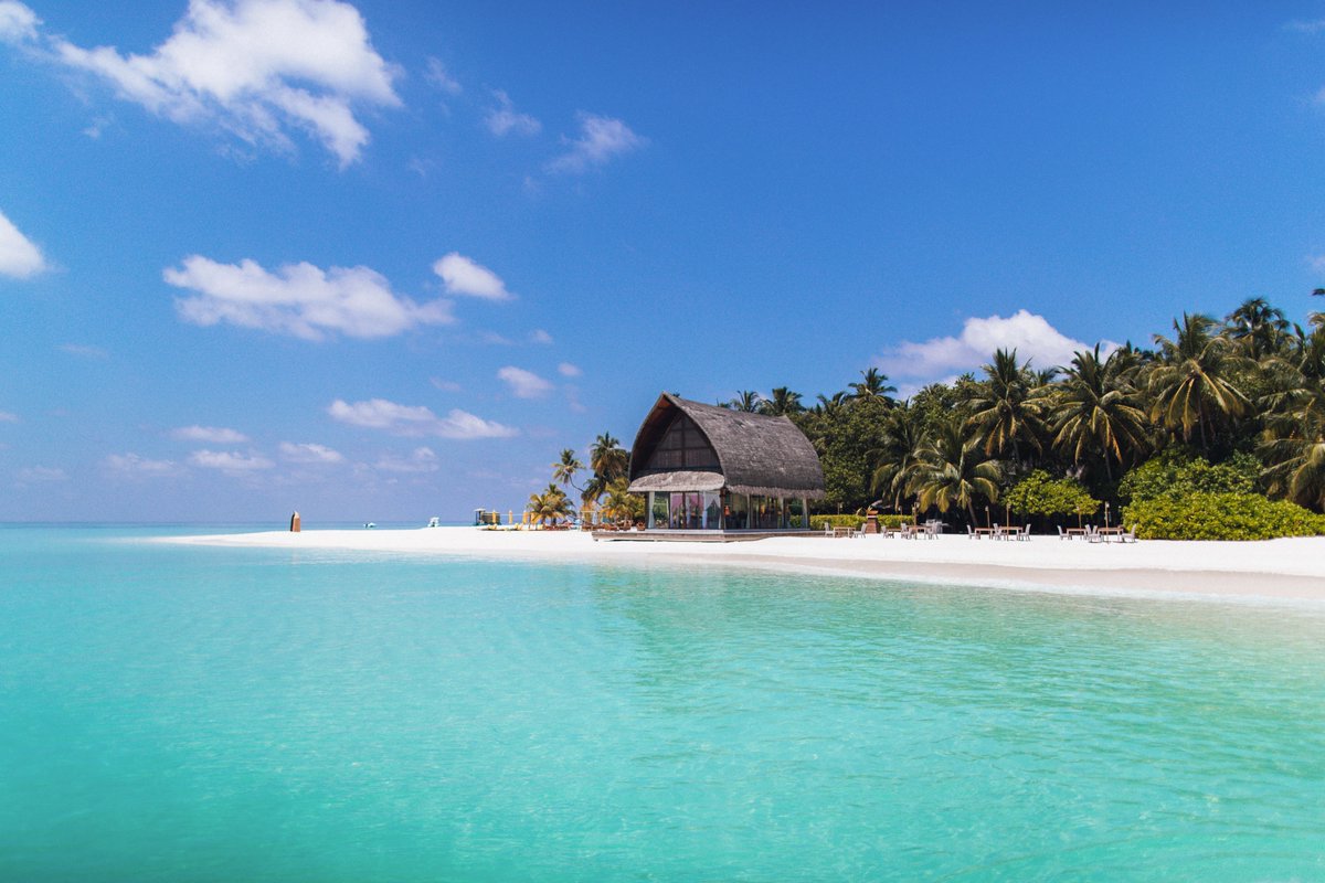 BackpackersM's tweet photo. Sunshine is the best medicine 🌴☀️☀️☀️

RESORT DAY VISIT ➡️ https://t.co/5NmtMXuWtm

WHAT’S THE BEST TIME OF THE YEAR TO VISIT MALDIVES? ➡️ https://t.co/iiVRTNVzbl

#maldives #beach #holidays #cure #medicine #happy #resort #dayvisit https://t.co/CcgaWd7akc
