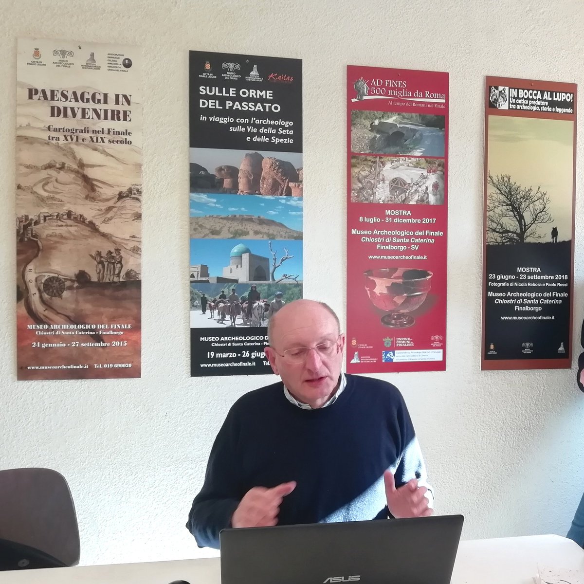 museofinale's tweet photo. 📣 Il Museo è chiuso, ma la didattica e la comunicazione vanno avanti!🥳
Stamattina il nostro presidente dott. Murialdo, ha tenuto una lezione online per gli studenti del corso di "Storia del territorio e delle sue risorse" in collaborazione con @UniGenova 😎
#unige #mudif #museo https://t.co/SCE8Pf8i25