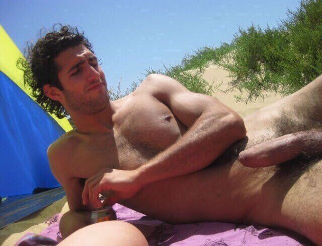 I'm guessing he's Italian. #beachboner #nudebeach.