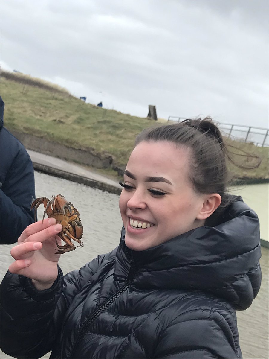 TheHeights_TH's tweet photo. @ks3 outdoor education crabbing today @TheHeights_TH @Head_TheHeights https://t.co/TkbwOod1fm