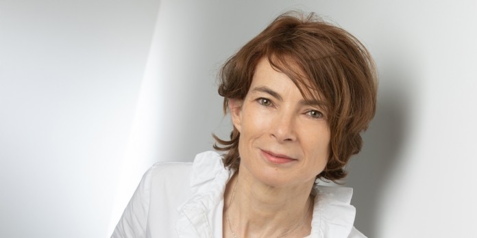 Emarketing_fr's tweet photo. Emmanuelle Constant nommée Directrice marketing et communication de #iAssure
https://t.co/b0J5cf0dJz https://t.co/kK9U5A9hKQ