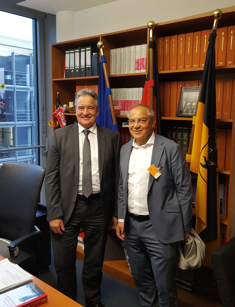 Felix Magath (@felix_magath_) on Twitter photo Mit MdB Josef Rief hatte ich in der letzten Woche einen spannenden Meinungsaustausch im Deutschen <a href="/Bundestag/">Deutscher Bundestag</a> zu vielen aktuellen Themenfeldern der Politik 👍 Herzlichen Dank für die Einladung und alles Gute für Ihre Arbeit. Mit MdB Josef Rief hatte ich in der letzten Woche einen spannenden Meinungsaustausch im Deutschen <a href="/Bundestag/">Deutscher Bundestag</a> zu vielen aktuellen Themenfeldern der Politik 👍 Herzlichen Dank für die Einladung und alles Gute für Ihre Arbeit.