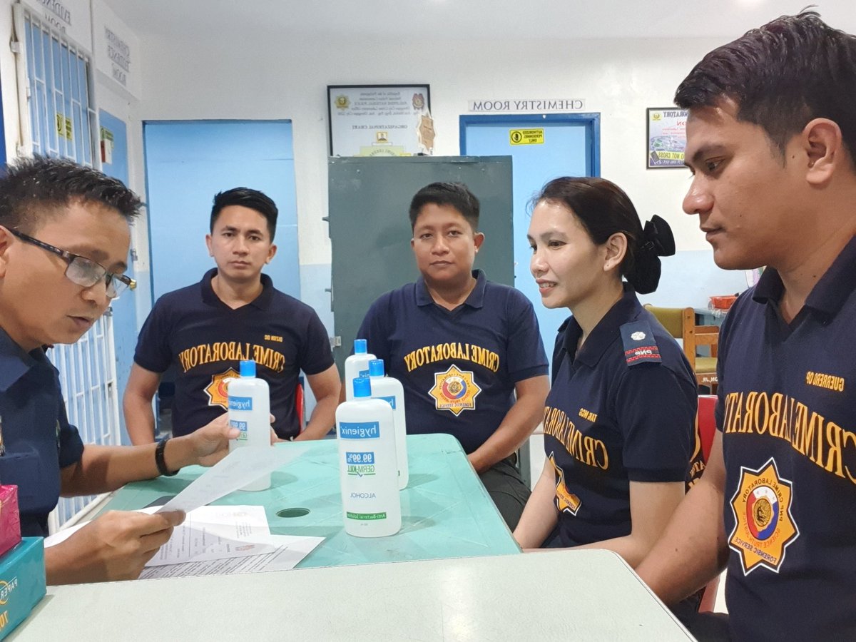 occlo58's tweet photo. REGIONAL CRIME LABORATORY OFFICE-3

4:30 PM March 11, 2020, PLTCOL RICARDO G LAMING,City Chief, conducted information dissemination to OCCLO personnel re the security operations as precautionary measures to prevent the spread of COVID-19
#TeamPNP 
#WeServe&amp;Protect 
#PNPKakampiMo https://t.co/J0LLA3nutj