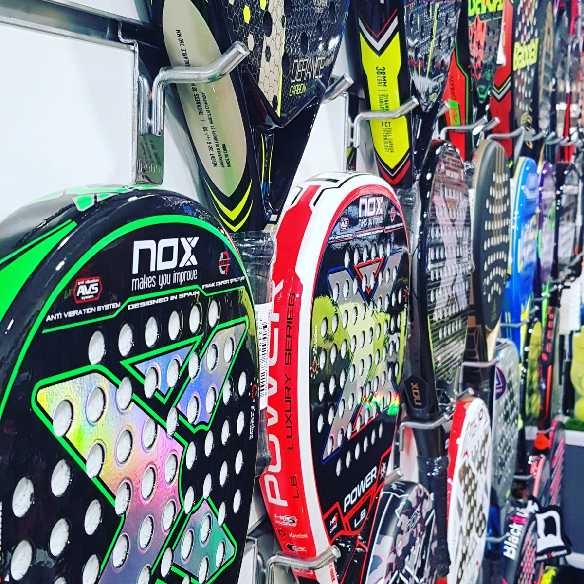 TomaPadel's tweet photo. 🔥 TENEMOS TODAS LAS PALAS QUE PUEDAS IMAGINAR!
✅ AL MEJOR PRECIO DEL MERCADO.
✅ SI LA ENCUENTRAS A MEJOR PRECIO LLÁMANOS Y HABLEMOS 😉.
✅ GARANTÍA TOTAL DE TIENDA OFICIAL EN CASO DE CUALQUIER ROTURA O PROBLEMA QUE PUDIERA SURGIR.
➡️ https://t.co/9YBGKYGoxR ⬅️
.
#tomapadel https://t.co/Wx9OIZ9ToM