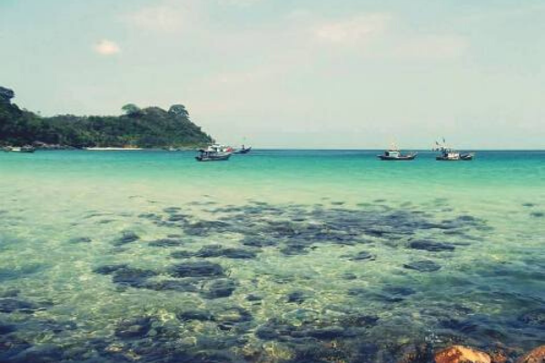 OpenifLife's tweet image. Trong khí trời oi bức của mùa hè này thì bạn đã có lịch trình cho mình để đi đâu chưa, hãy cùng mình đến Nam Du một quần đảo xinh đẹp của Kiên Giang nha.
vegiagoc.com/du-lich-nam-du…